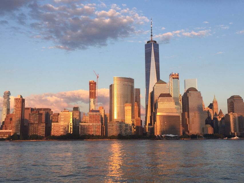 NYC: Evening Jazz Cruise on the Yacht Manhattan - The route from Chelsea Piers to the harbor