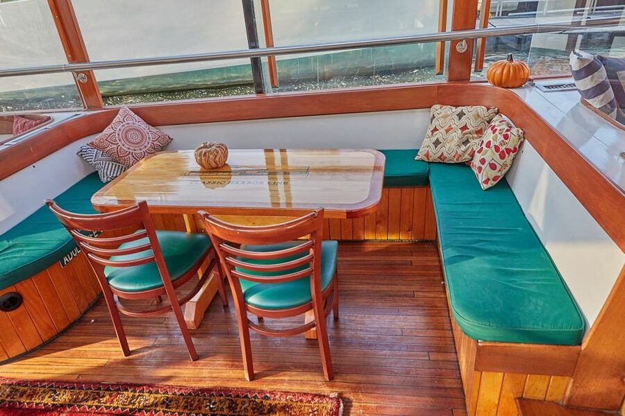 NYC: Evening Jazz Cruise on the Yacht Manhattan - Live music from The Boat Band