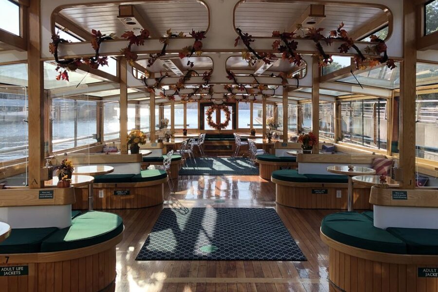 NYC: Grand Palisades Fall Foliage Yacht Tour - Practical timing and booking advice