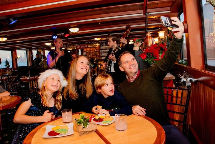 NYC: Holiday Yacht Cruise with Jazz, Cocoa & Carols - The highlights that make this cruise different
