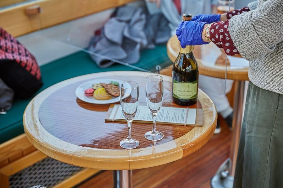 NYC: Holiday Yacht Cruise with Jazz, Cocoa & Carols - Should you book this New York Christmas cruise?