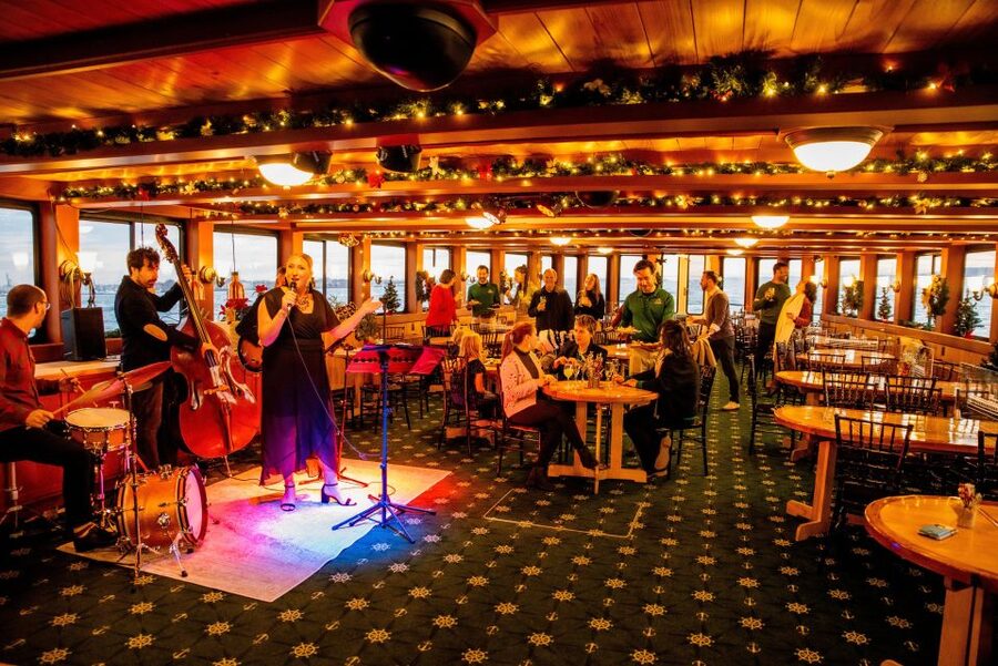 NYC: Holiday Yacht Cruise with Jazz, Cocoa & Carols - What $134 buys you