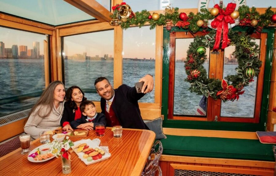 NYC: Holiday Yacht Cruise with Jazz, Cocoa & Carols - Who will enjoy this holiday yacht ride
