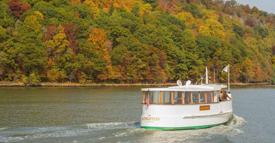 NYC: Hudson River Fall Foliage Yacht Tour - The Palisades from the water