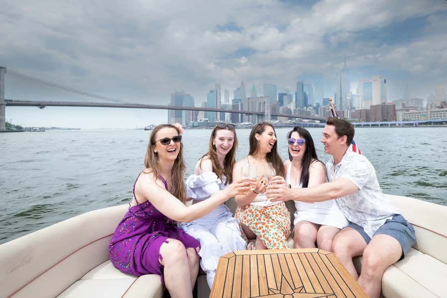 NYC: Statue of Liberty Private Yacht Tour - Brooklyn Bridge and Lower Manhattan from the water