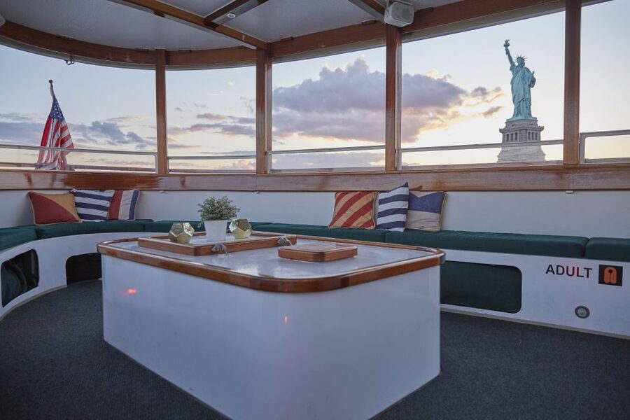 NYC: Sunset Cruise on a Small Yacht with a Drink - How the $85 price holds up