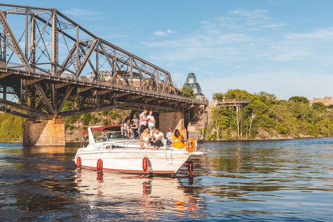 Ottawa: 1-Hr. Public Tour on a Real Yacht (Thurs. to Sun. @ 6 PM) - What the 75-minute route gives you