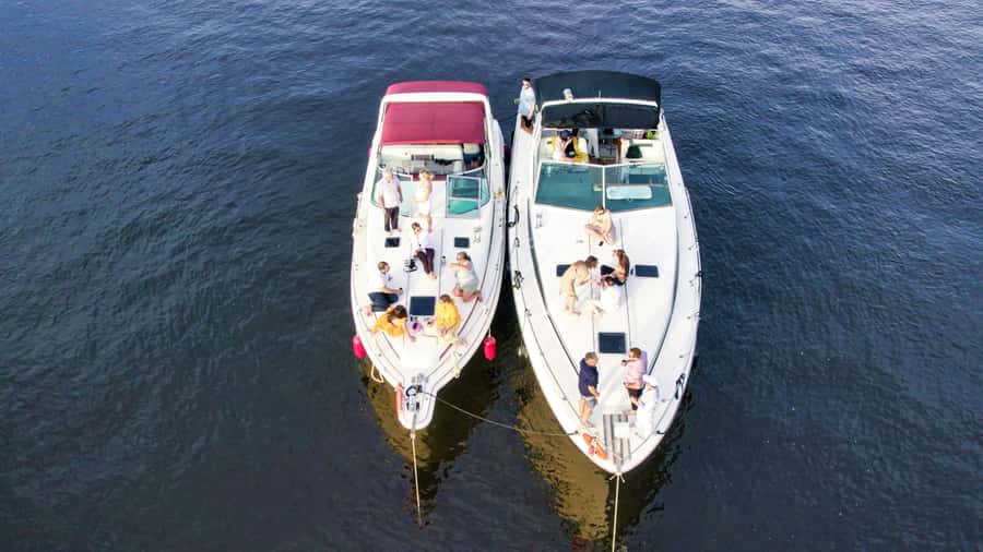 Ottawa: Downtown Yacht Cruise - Wed-Sun @ 6PM - 75 Minutes - A 6PM start built around sunset