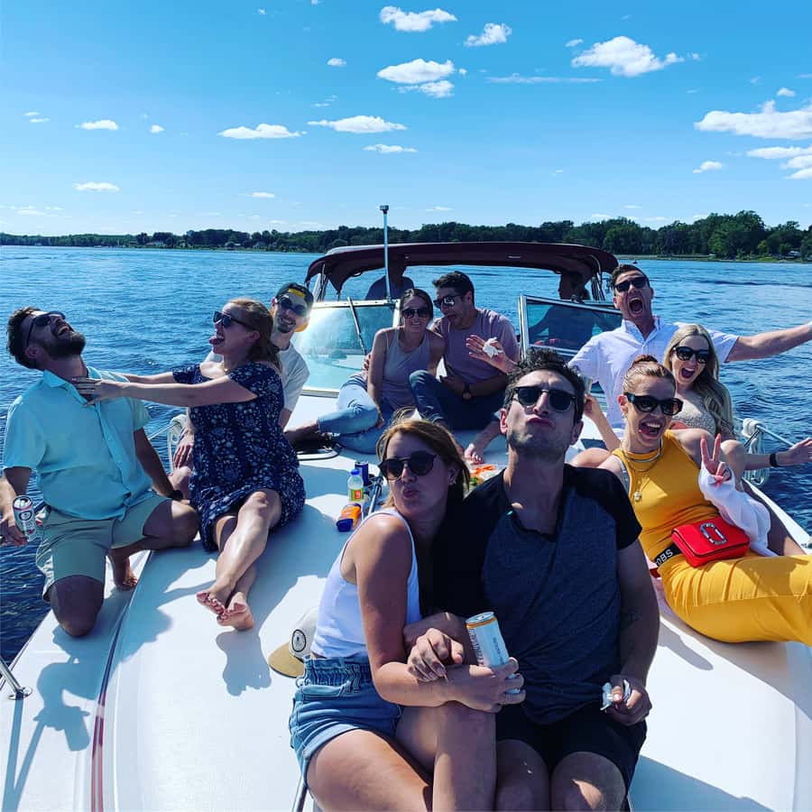 Ottawa: Downtown Yacht Cruise - Wed-Sun @ 6PM - 75 Minutes - Who will enjoy this cruise most?