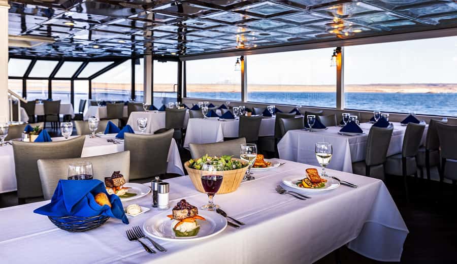Page: Wahweap Bay Canyon Princess Yacht Dinner Cruise - Service and the pace of the evening