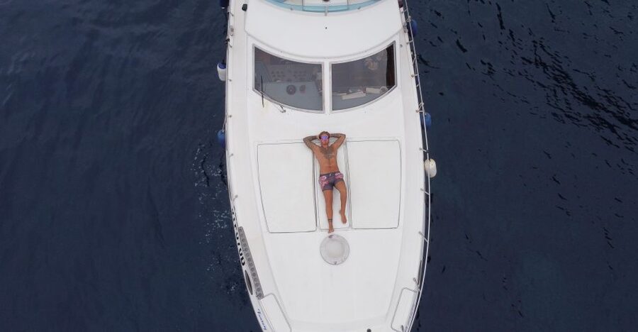Pantelleria Island: Isola Tour in Yacht with Simone & Luck - Leaving Pantelleria port and reaching Scauri