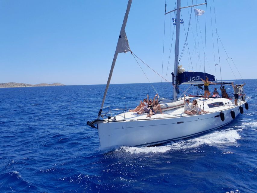 Paros: Full-Day Sailing Yacht Cruise - Schoinousa or Koufonissia by yacht