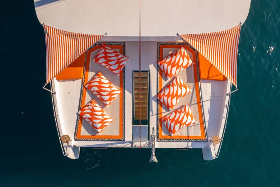 Pattaya: 3-Island Hopping Sunset Yacht & Buffet with Live DJ - Key points at a glance