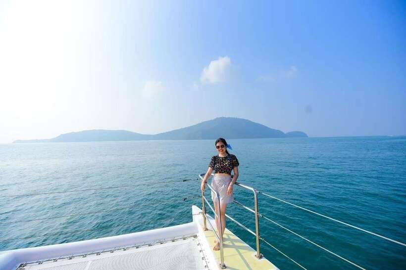 Phuket: Coral Yacht Boat Tour to Coral Island with Sunset - Key points at a glance