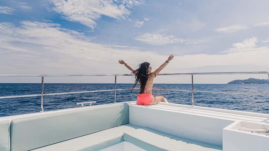 Phuket: Indigo Luxury Yacht to Phi Phi, Maya & Maithon - Phi Phi and the first snorkeling session