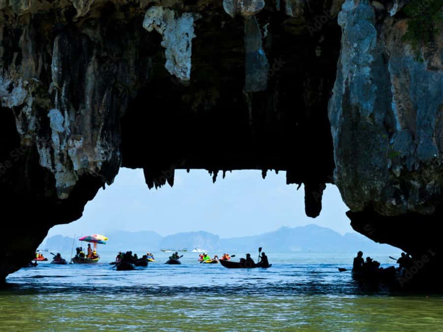 Phuket: James Bond Island Canoeing & Sunset Yacht Dinner - Dinner and sunset at Ao Por Pier