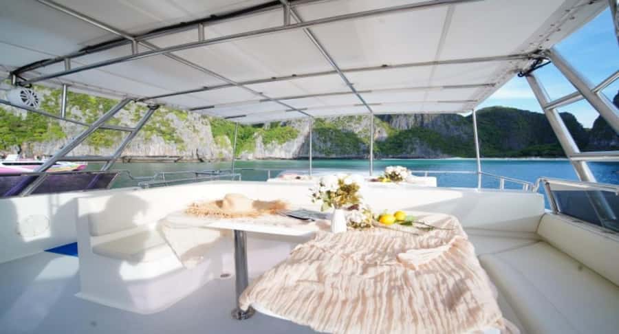 Phuket: Phi Phi, Maya, and Maiton by Luxury Yacht with Lunch - Is $111 a fair price?
