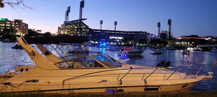 Pittsburgh: Private Yacht River Cruise with Captain and BYOB - Key things to know before booking