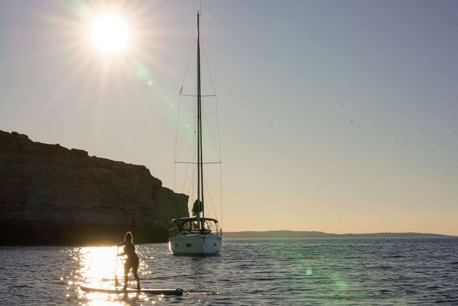 Portimao: Sunrise Luxury Sail-Yacht Cruise - Shared cruise or private yacht?