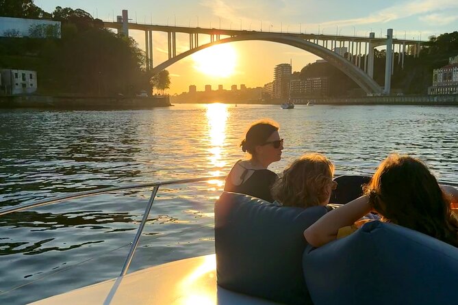 Porto: 6 Bridges Private Douro River Yacht w/ Food & Wine - How much value do you get for $209.66?