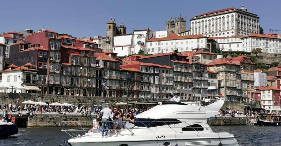 Porto: Luxury Yacht Tour of the 6 Bridges and Douro Estuary - Why seeing Porto by yacht changes the view
