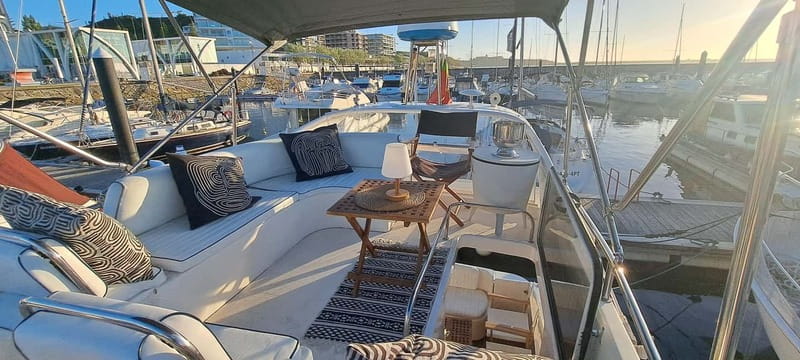 Porto: Private Yacht Tour on Douro River - up to 12 people - The Douro Estuary brings a change of pace