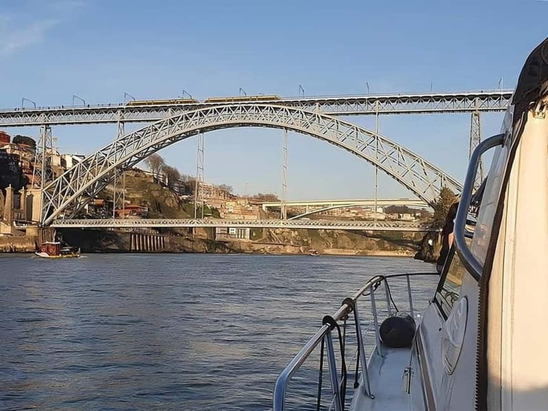 Porto: Sunset or Daytime Yacht Cruise with Welcome drink - Key points before you book