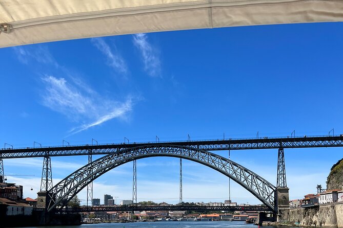Premium Yacht Tour on the Douro - Morning, afternoon, or sunset on the Douro