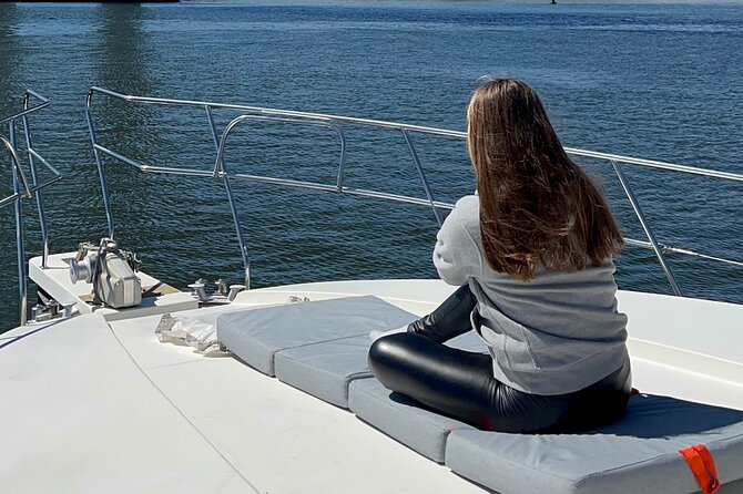 Premium Yacht Tour on the Douro - Ribeira, Gaia, and the best views from the water