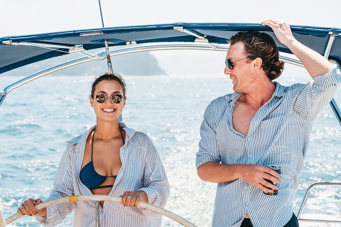 Private 4-Hour Luxury Yacht Charter on Sydney Harbour - A yacht day built around Sydney Harbour itself