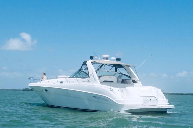Private 50FT Yacht Rental in Cancún P8 - Food, drinks, and comfort onboard