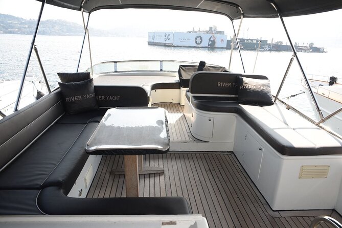 Private Bosphorus Cruise with Luxury Yacht - Maiden’s Tower and the return toward the old city