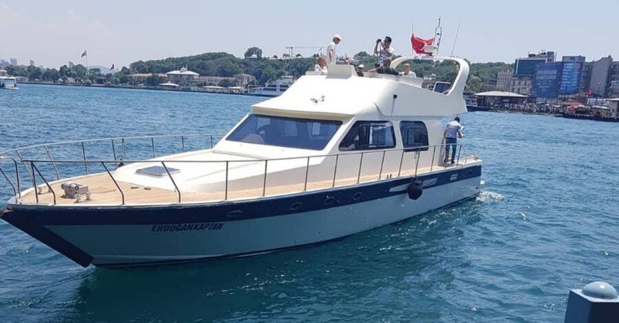Private Bosphorus Sightseeing Cruise By Luxury Yacht - Setting out between Europe and Asia