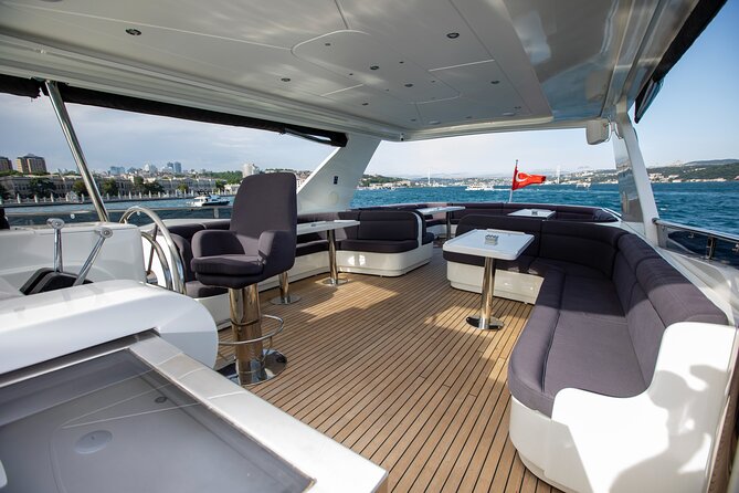 Private Bosphorus Sightseeing Cruise on Luxury Yacht - Food, drinks, and the missing guide