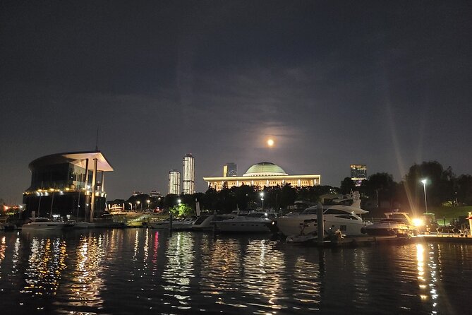 Private Catamaran Yacht Tour in Han River - Who will enjoy this cruise most
