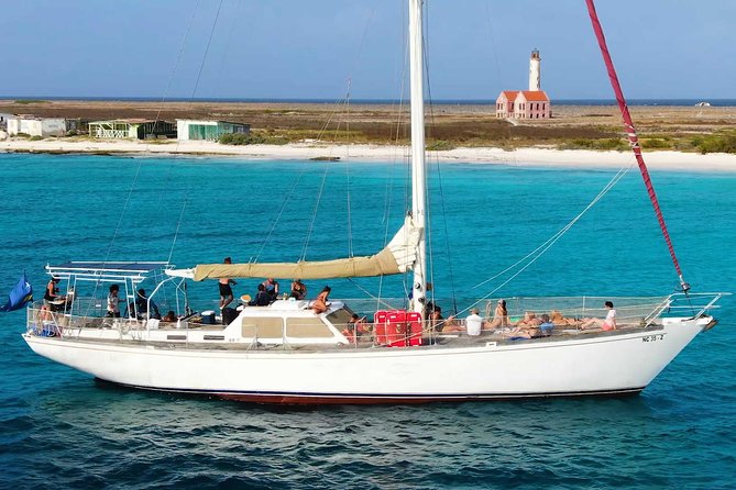 Private charter on Casador a classic 68ft sailing yacht.cruiseship possible - Klein Curaçao and the open-water part of the day