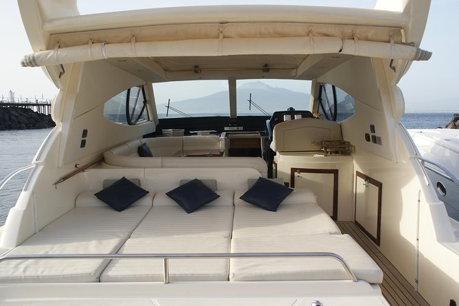 Private Cruise around Capri - yacht 50' - Starting at Capri Harbour