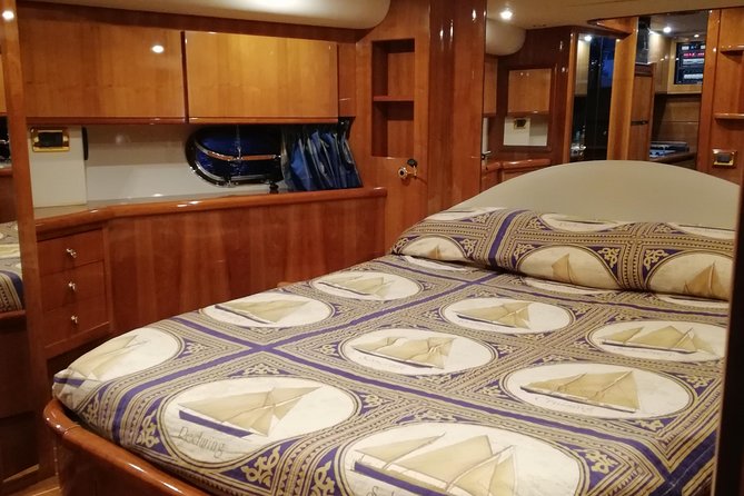 Private Cruise around Capri - yacht 50' - Weather, cancellation, and who should book