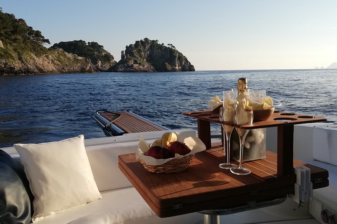 Private Cruise from Naples to Capri and Amalfi Coast - yacht 40' - Key points to know before you book