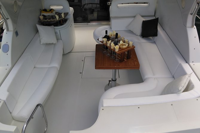 Private Cruise from Naples to Capri and Amalfi Coast - yacht 40' - Swimming, snorkeling, and time on deck