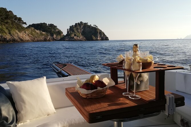 Private Cruise to Capri and Amalfi coast from Positano or Amalfi - yacht 40' - Swimming and snorkeling off Capri