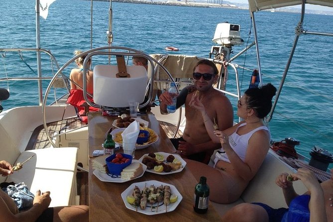 Private cruise with a sailing yacht Koursaros - A relaxed sailing lesson, not just a boat ride