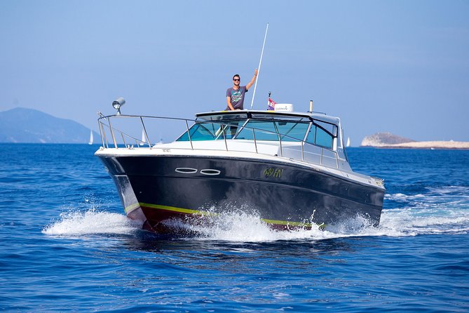 Private custom Blue & Green Cave tour with yacht from Hvar town - Palmižana Bay and the Pakleni Islands
