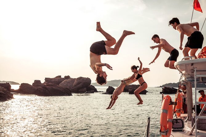 Private Day Sailing Cruise on Yacht in Nha Trang - Food, drinks, and the pampered side of the trip