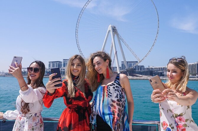 Private Dubai 2 Hours Luxury Yacht Charter with BBQ Option - Choosing the BBQ option