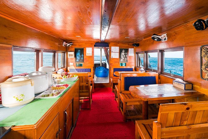 Private Full-Day Blue Dragon Yacht for Snorkeling Koh Tan & Visit Pink Dolphin - Snorkeling at Koh Tan