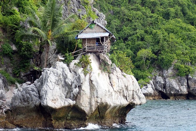 Private Half-Day Red Dragon Yacht for Snorkeling Koh Tan & Visit Pig Island - What the price means for your group