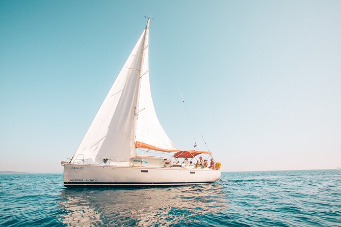 Private - Half Day Sailing from Hvar on a modern sail yacht (up to 8 travellers) - The private format is the main attraction