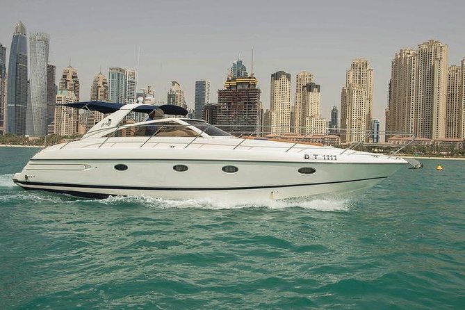 Private Luxury Everest Yacht Cruise from Dubai Marina - Why Dubai looks better from the Everest yacht