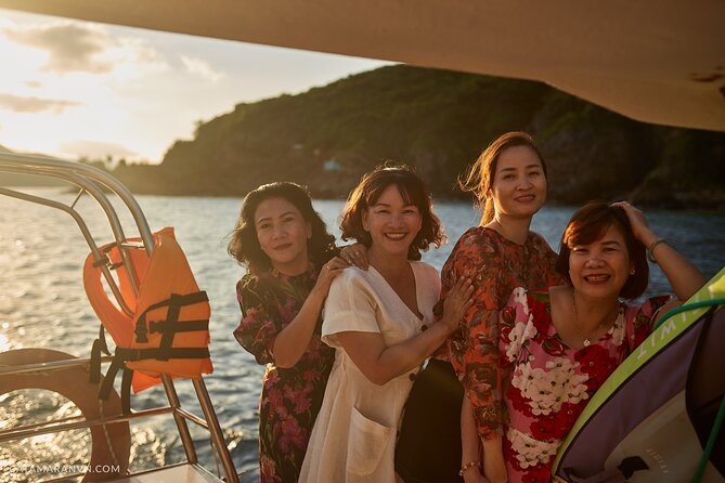 Private Luxury Sunset Cruise on Yacht in Nha Trang - Sunset along Hon Tam, Hon Mieu, and Hon Tre